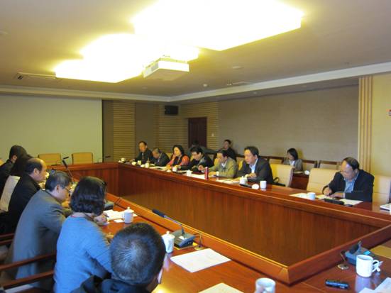 三方推動(dòng)，加快企業(yè)“走出去”步伐——協(xié)會(huì)組織我區(qū)農(nóng)牧業(yè)企業(yè)參加境外投資合作座談會(huì)